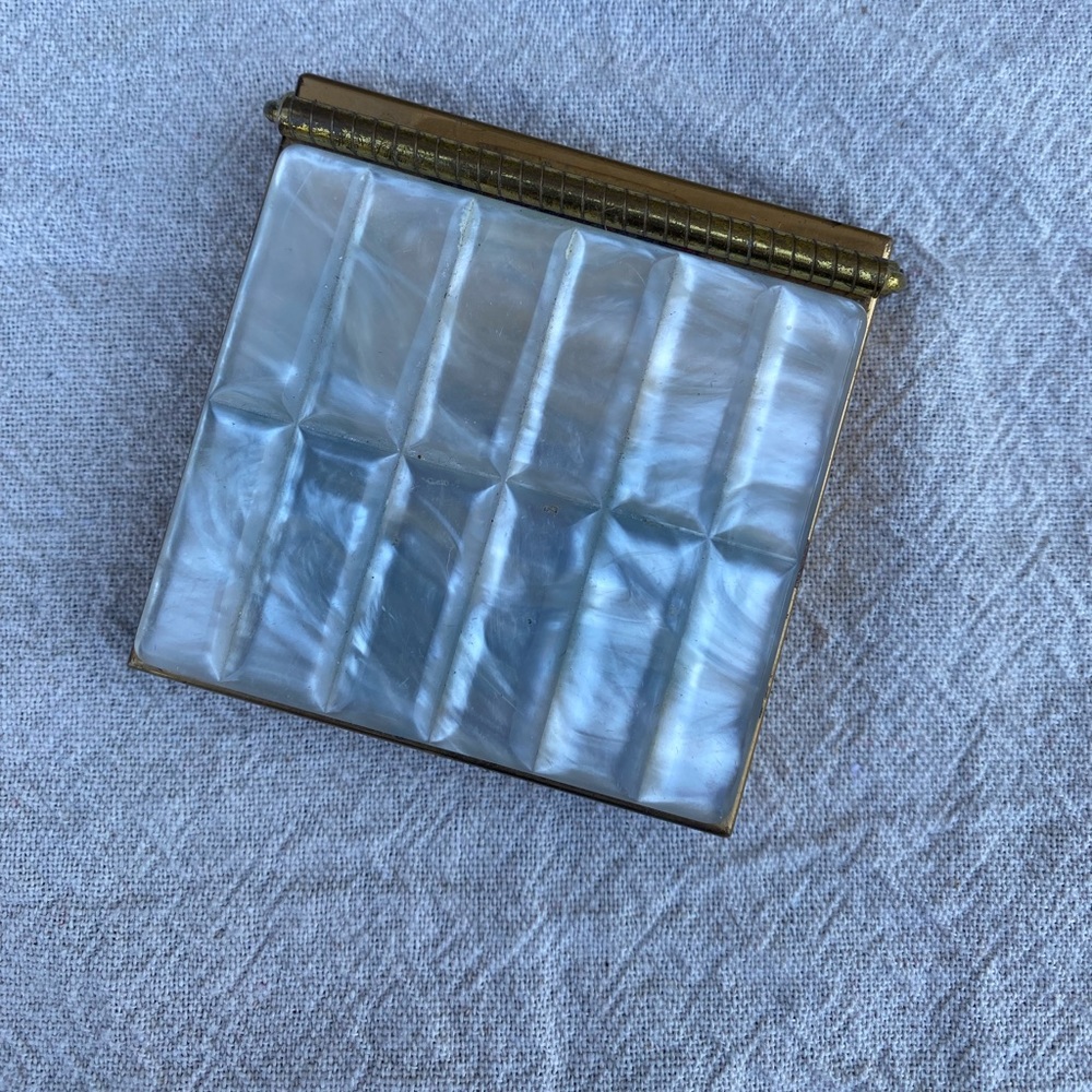 Vintage Bevel Tile Marbled White Acrylic Gold Metal Compact by Volupte USA